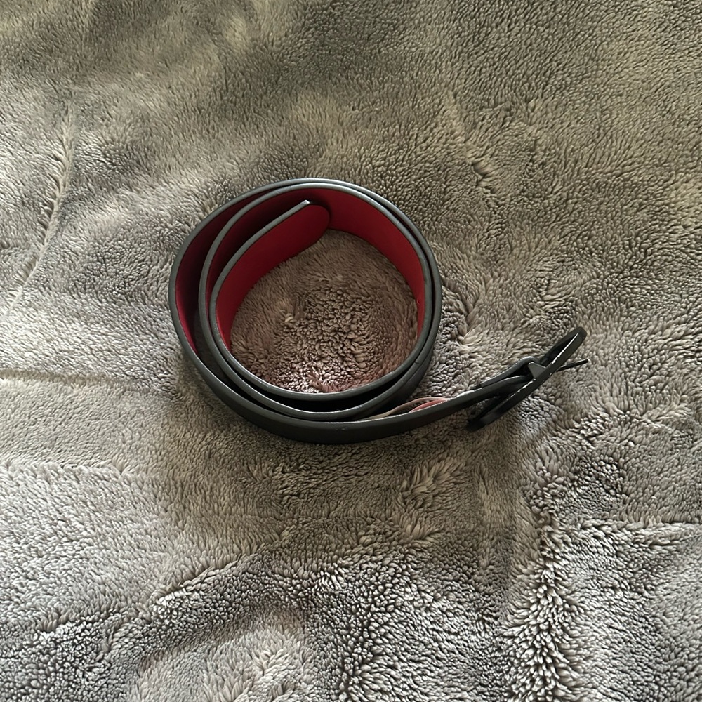 Steve Madden Black and Red Belt